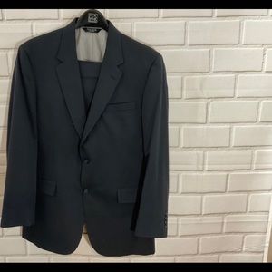 Men’s Jos. A Bank Navy Blue Suit 44L